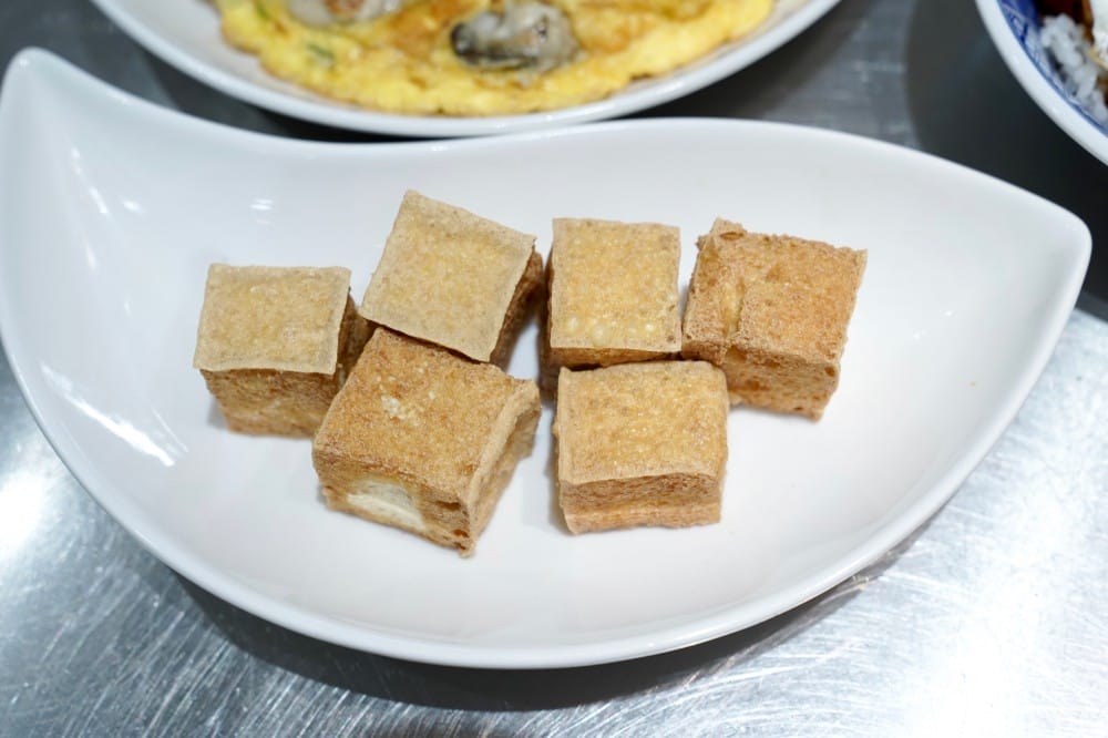 好吃食堂|超澎湃海鮮鍋燒麵,豬油飯加半熟蛋,還有好吃的松阪豬,大安路平價美食 - 第35張圖 好吃食堂|超澎湃海鮮鍋燒麵,豬油飯加半熟蛋,還有好吃的松阪豬,大安路平價美食