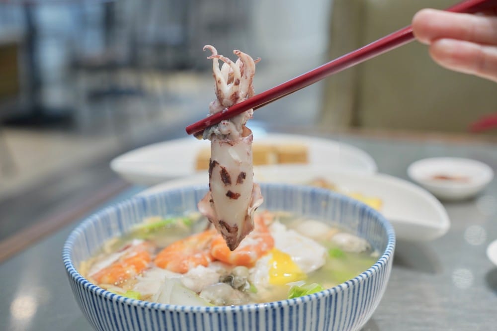 好吃食堂|超澎湃海鮮鍋燒麵,豬油飯加半熟蛋,還有好吃的松阪豬,大安路平價美食 - 第22張圖 好吃食堂|超澎湃海鮮鍋燒麵,豬油飯加半熟蛋,還有好吃的松阪豬,大安路平價美食