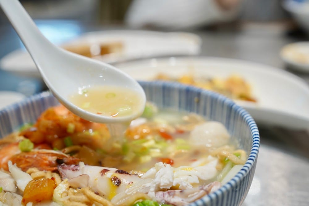 好吃食堂|超澎湃海鮮鍋燒麵,豬油飯加半熟蛋,還有好吃的松阪豬,大安路平價美食 - 第24張圖 好吃食堂|超澎湃海鮮鍋燒麵,豬油飯加半熟蛋,還有好吃的松阪豬,大安路平價美食