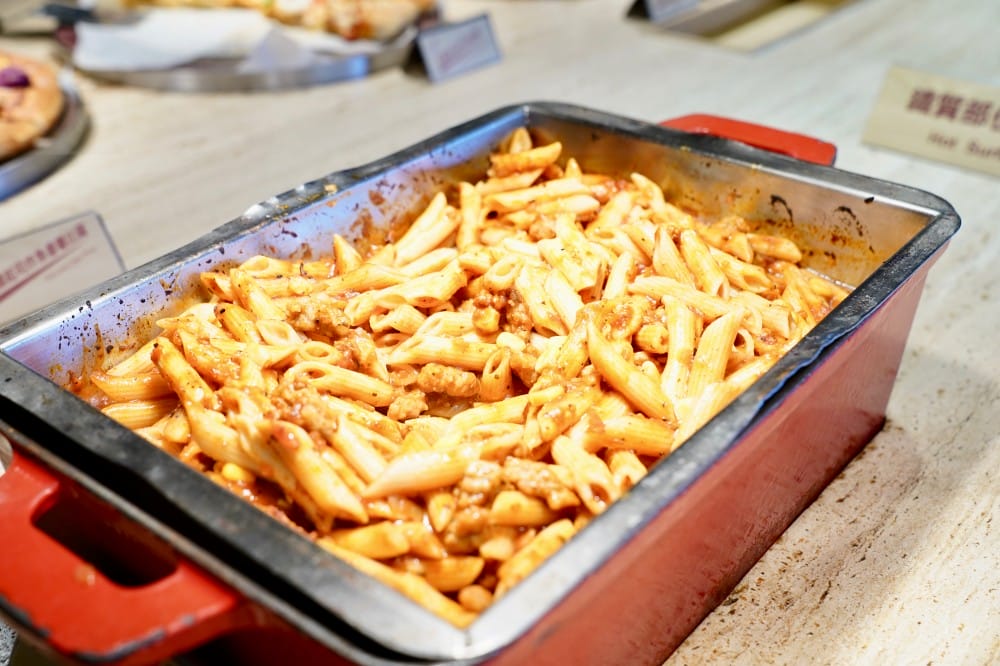 台北必勝客歡樂吧｜台北吃到飽，披薩烤雞吃到飽，449就可以吃到飽菜單