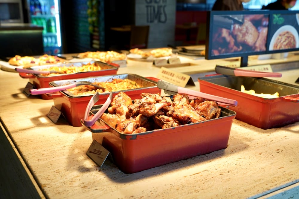 台北必勝客歡樂吧｜台北吃到飽，披薩烤雞吃到飽，449就可以吃到飽菜單