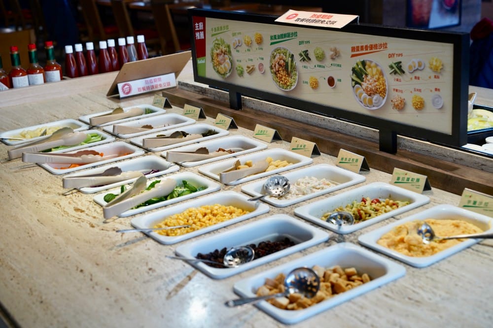 台北必勝客歡樂吧｜台北吃到飽，披薩烤雞吃到飽，449就可以吃到飽菜單