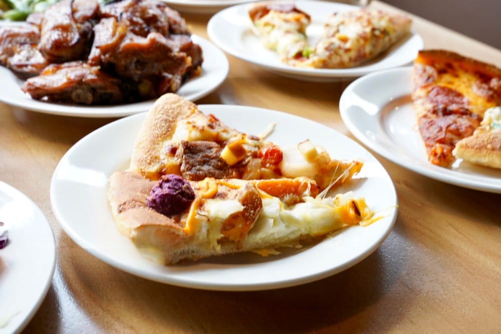 台北必勝客歡樂吧｜台北吃到飽，披薩烤雞吃到飽，449就可以吃到飽菜單