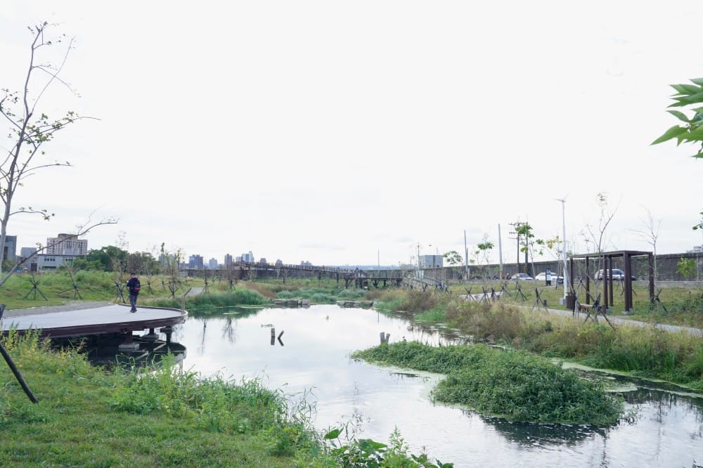 雙溪濕地公園｜台北士林新景點，唯美超仙水中步道，超美夕陽美景