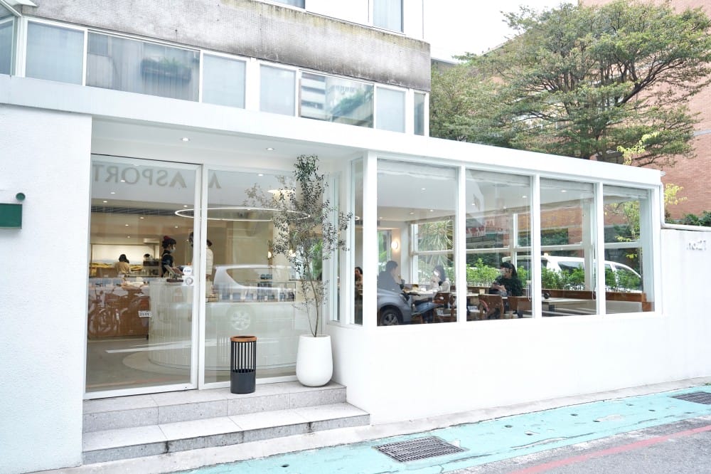 ivette Da An大安店｜純白玻璃屋咖啡廳，台中知名澳式早午餐咖啡廳ivette cafe插旗台北大安區，菜單，忠孝敦化站