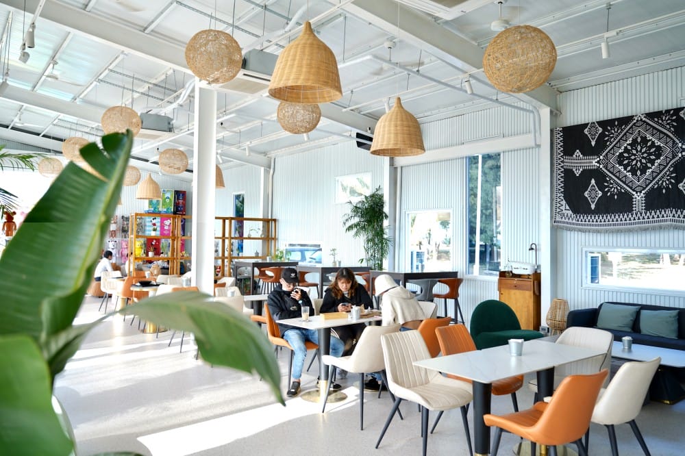 海之星沙灘俱樂部，旗津最美的海景異國風餐廳，秒到泰國沙灘超療癒，面海第一排就在旗津海珍珠旁邊，菜單