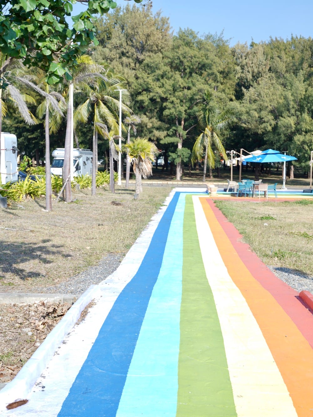 海之星沙灘俱樂部，旗津最美的海景異國風餐廳，秒到泰國沙灘超療癒，面海第一排就在旗津海珍珠旁邊，菜單