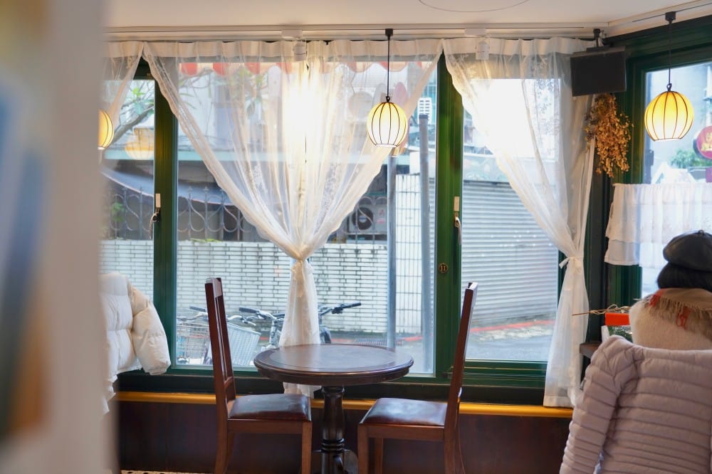 溫州街咖啡廳｜炭波波喫茶，日式昭和復古風咖啡廳，公館商圈新開幕