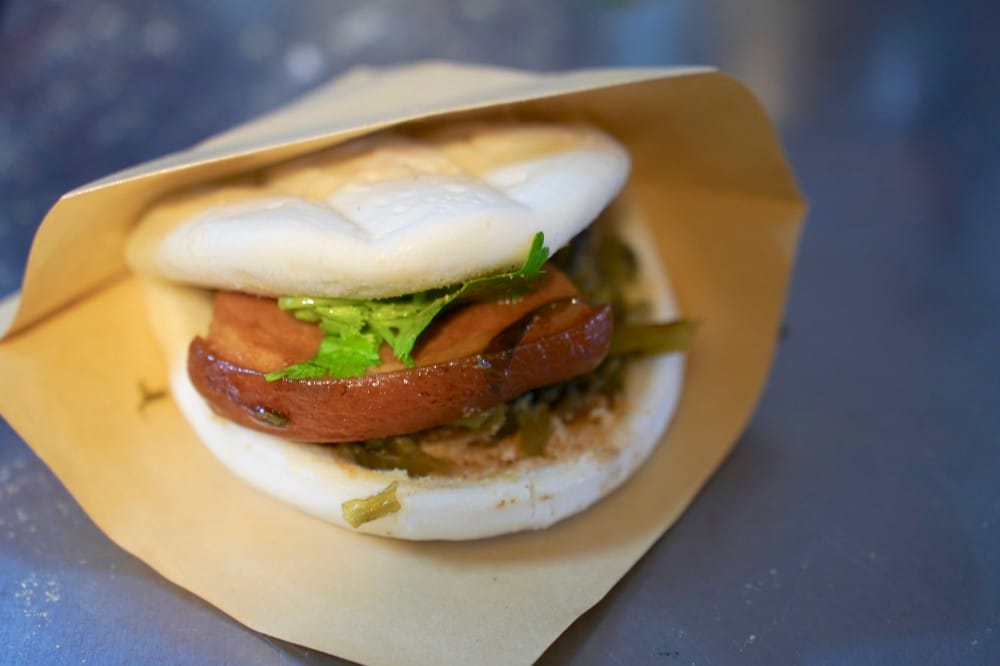 源芳刈包｜華西街觀光夜市美食推薦，連續3年米其林推薦