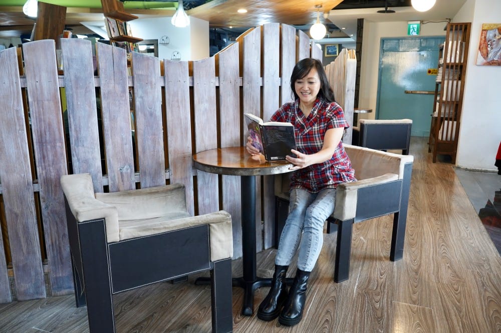 西門|沐茶閱讀咖啡館,不限時間有插座,愛坐多久坐多久,還有漫畫雜誌看到爽! - 第25張圖 西門|沐茶閱讀咖啡館,不限時間有插座,愛坐多久坐多久,還有漫畫雜誌看到爽!