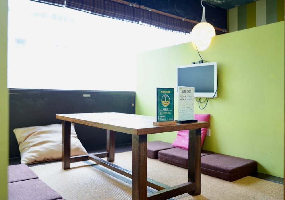 西門|沐茶閱讀咖啡館,不限時間有插座,愛坐多久坐多久,還有漫畫雜誌看到爽! - 第19張圖 西門|沐茶閱讀咖啡館,不限時間有插座,愛坐多久坐多久,還有漫畫雜誌看到爽!