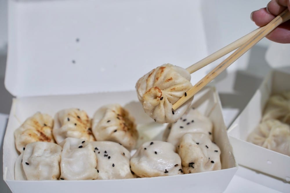 高雄|上海生煎湯包,20年人氣小店,湯包一咬就噴汁,滿滿上海口味! - 第21張圖 高雄|上海生煎湯包,20年人氣小店,湯包一咬就噴汁,滿滿上海口味!