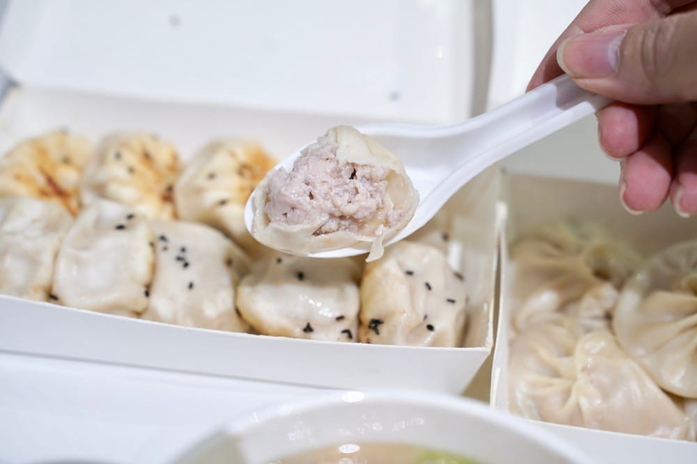 高雄|上海生煎湯包,20年人氣小店,湯包一咬就噴汁,滿滿上海口味! - 第22張圖 高雄|上海生煎湯包,20年人氣小店,湯包一咬就噴汁,滿滿上海口味!