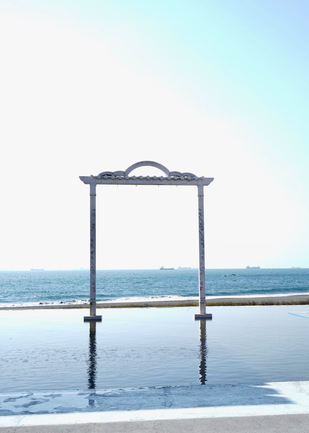 高雄旗津彩虹教堂，旗津海珍珠，網美婚紗IG美拍打卡景點