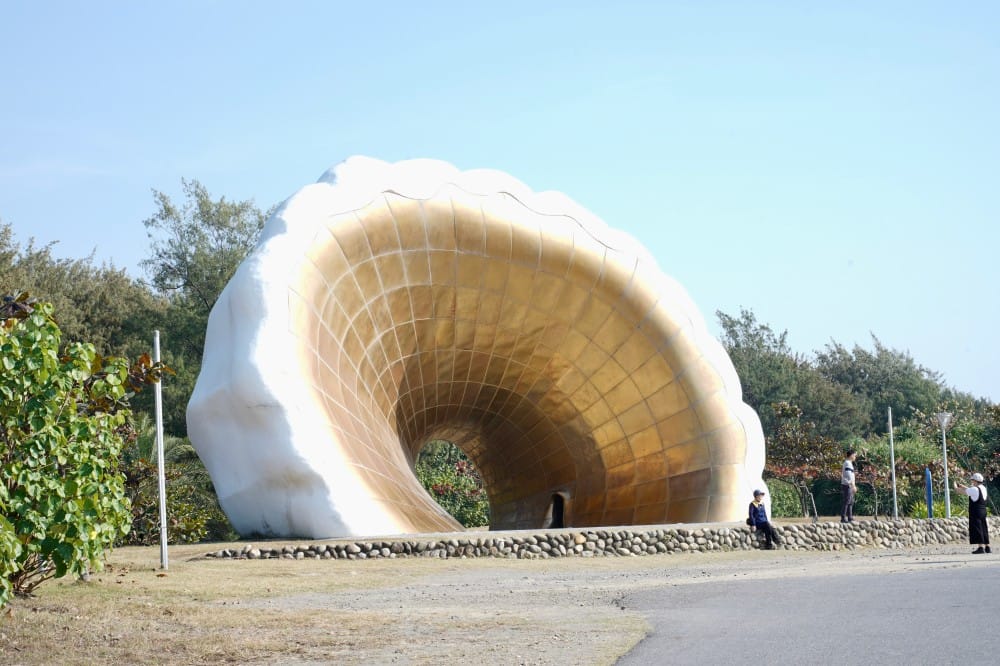 高雄旗津彩虹教堂,旗津海珍珠,網美婚紗IG美拍打卡景點 - 第18張圖 高雄旗津彩虹教堂,旗津海珍珠,網美婚紗IG美拍打卡景點