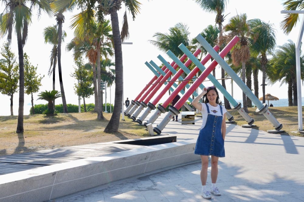 高雄旗津海岸公園，逛旗津老街拍旗津地標，星際大戰裝置藝術還可以騎腳踏車看海景！ @瑪姬幸福過日子