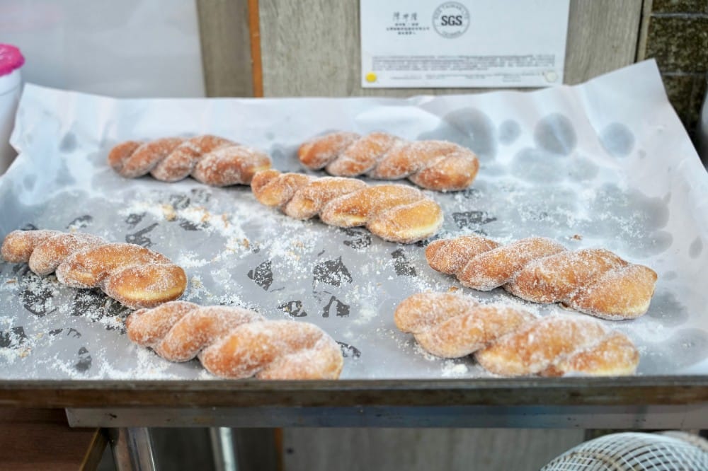 高雄|老江紅茶牛奶,六合夜市在地人推薦70年必喝奶茶,古早味,24小時營業 - 第7張圖 高雄|老江紅茶牛奶,六合夜市在地人推薦70年必喝奶茶,古早味,24小時營業