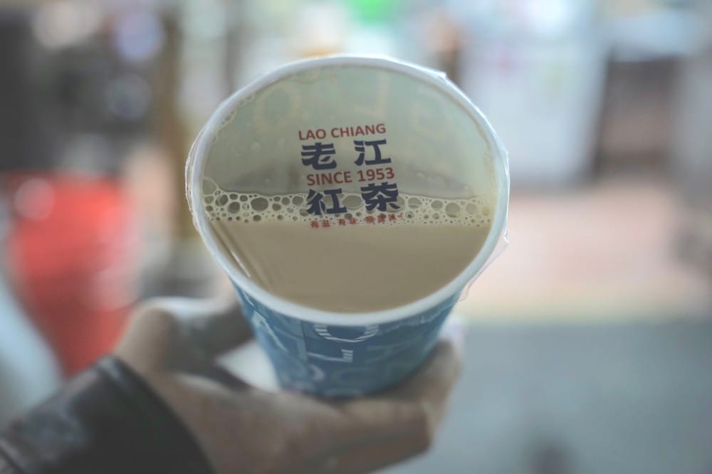 高雄|老江紅茶牛奶,六合夜市在地人推薦70年必喝奶茶,古早味,24小時營業 - 第12張圖 高雄|老江紅茶牛奶,六合夜市在地人推薦70年必喝奶茶,古早味,24小時營業