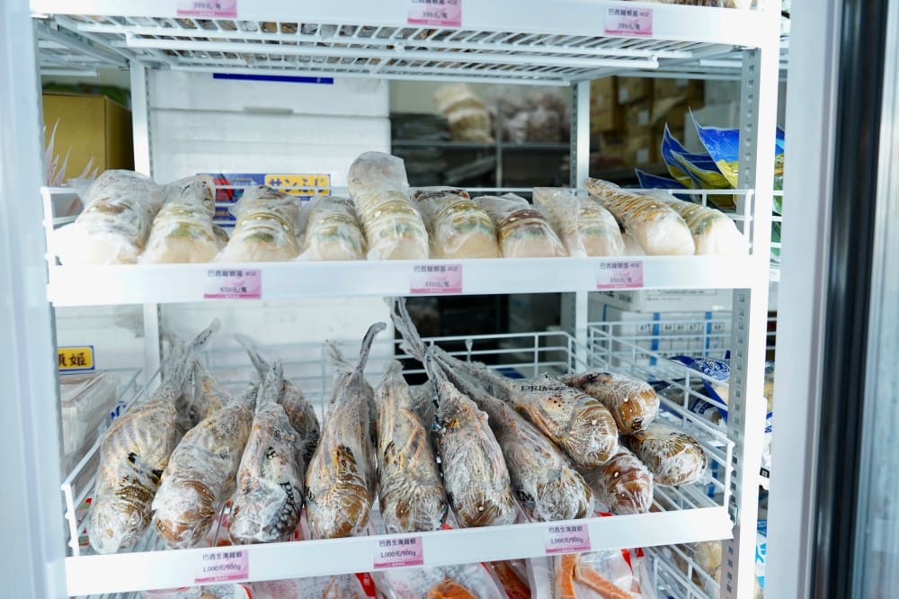 津漁聚物所｜高雄鼓山魚市場餐廳，海鮮火鍋燒烤還有99元啤酒無限暢飲，看海景吃海鮮喝啤酒，超CHILL