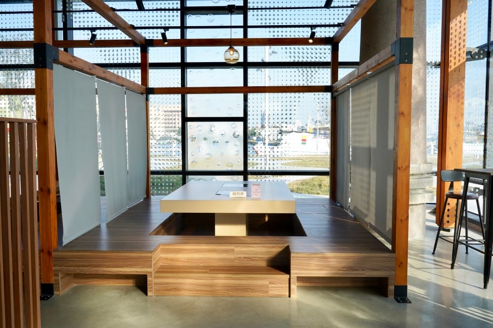 津漁聚物所｜高雄鼓山魚市場餐廳，海鮮火鍋燒烤還有99元啤酒無限暢飲，看海景吃海鮮喝啤酒，超CHILL