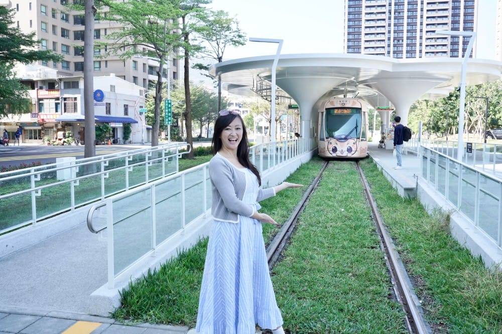 高雄輕軌龍貓隧道,高雄最美輕軌景點一秒來到宮崎駿的電影動畫場景 - 第15張圖 高雄輕軌龍貓隧道,高雄最美輕軌景點一秒來到宮崎駿的電影動畫場景