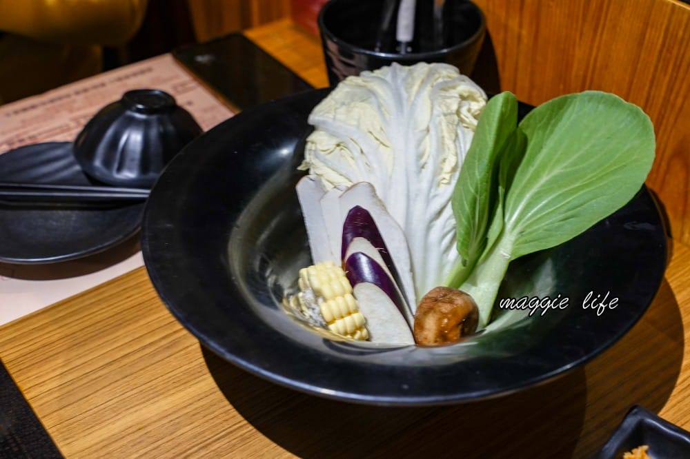 一番地壽喜燒｜台北壽喜燒吃到飽居然不到500元，還有飲料吧喝到飽