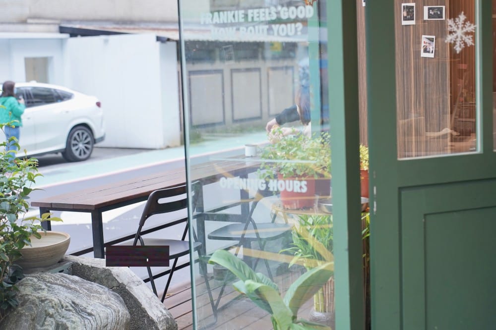 Frankie Feels Good｜台北大安仁愛路小清新歐式咖啡廳，讓你一秒來到歐洲小咖啡廳