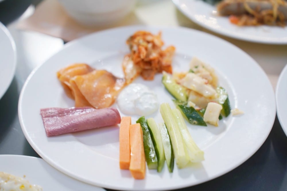 台北福華大飯自助餐吃到飽｜彩虹座自助早餐吃到飽菜色大公開，台北五星級飯店早餐吃到飽推薦