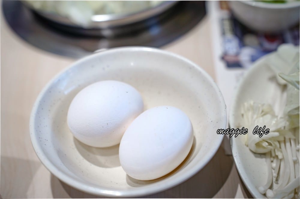 錢都日式涮涮鍋市民大道店｜莫凡彼咖啡，冷熱飲無限暢飲，霜淇淋冰淇淋吃到爽