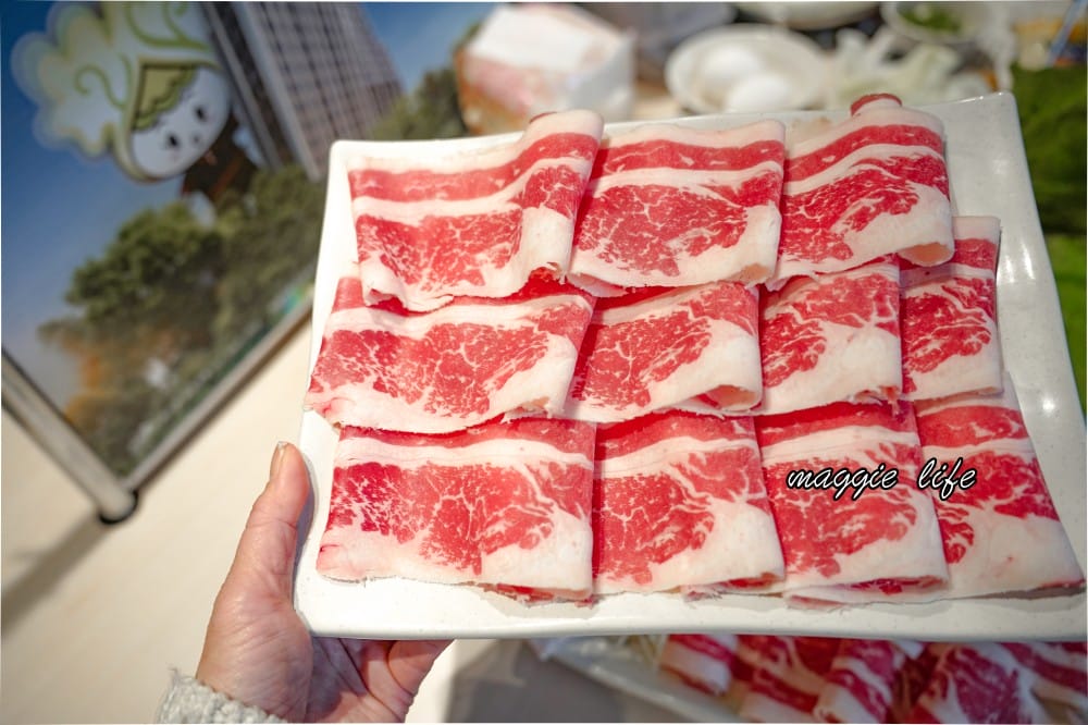 錢都日式涮涮鍋市民大道店｜莫凡彼咖啡，冷熱飲無限暢飲，霜淇淋冰淇淋吃到爽