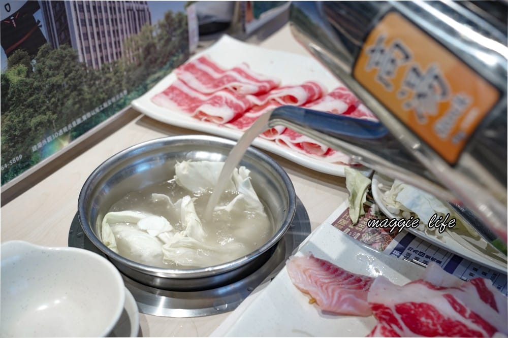 錢都日式涮涮鍋市民大道店｜莫凡彼咖啡，冷熱飲無限暢飲，霜淇淋冰淇淋吃到爽