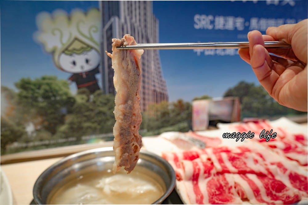 錢都日式涮涮鍋市民大道店｜莫凡彼咖啡，冷熱飲無限暢飲，霜淇淋冰淇淋吃到爽