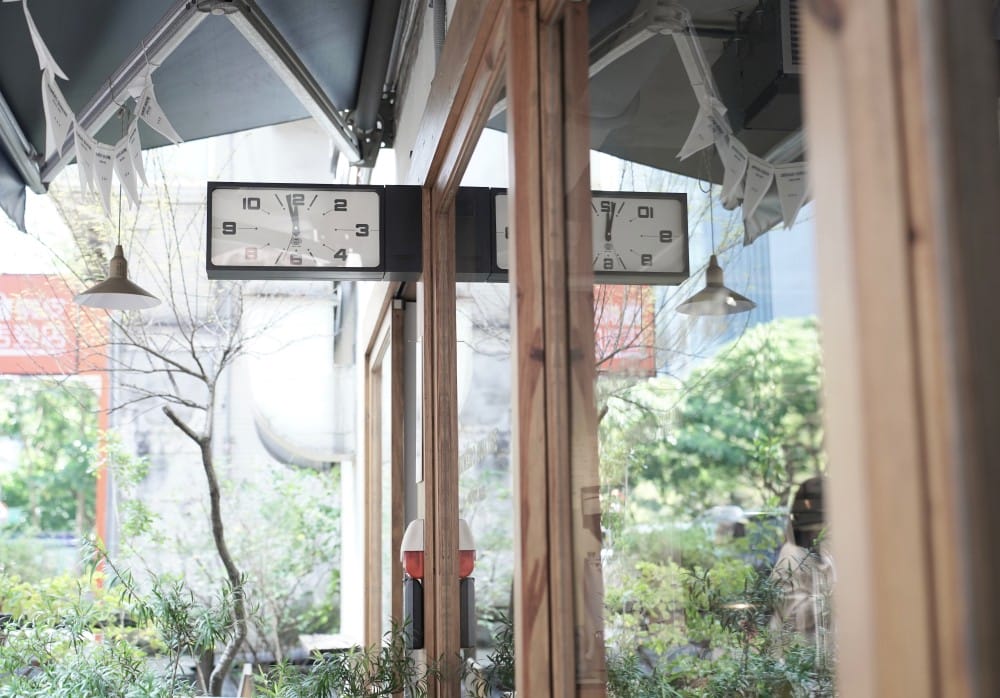 NUMÉRO QUATRE|信義區松菸旁一秒到法國街頭咖啡廳，享受法式早午餐悠閒下午茶