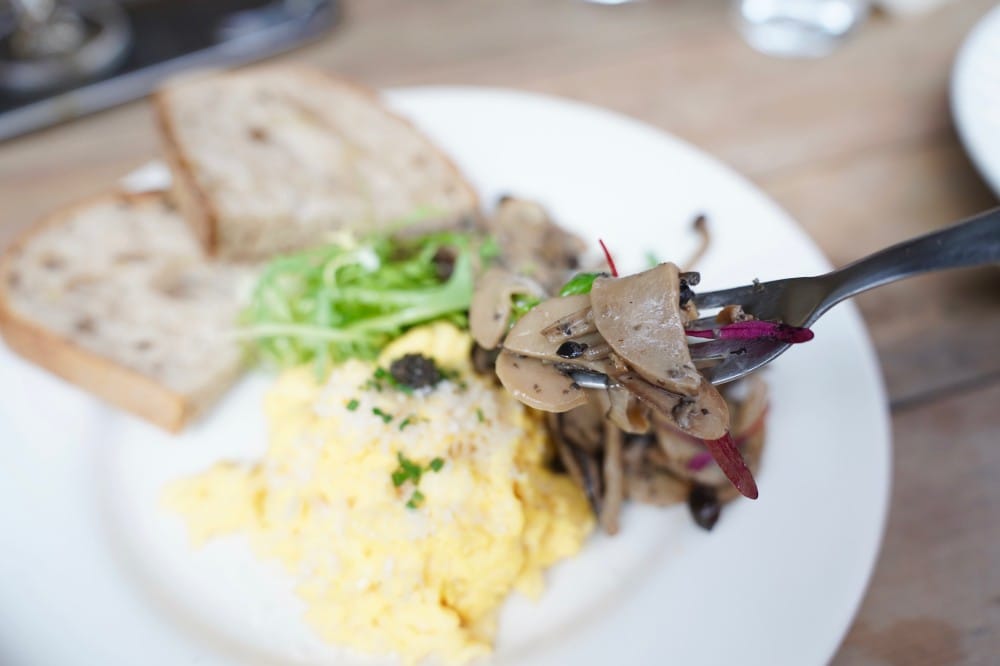 NUMÉRO QUATRE|信義區松菸旁一秒到法國街頭咖啡廳,享受法式早午餐悠閒下午茶 - 第31張圖 NUMÉRO QUATRE|信義區松菸旁一秒到法國街頭咖啡廳,享受法式早午餐悠閒下午茶