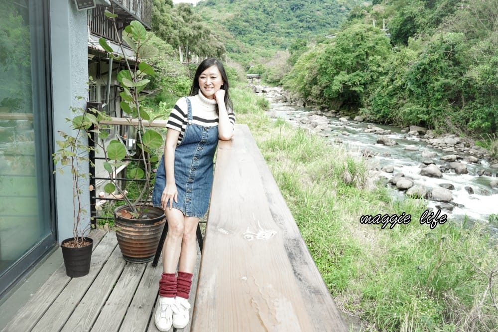 咖朵咖啡Caldo Cafe｜外雙溪秘境，面對外雙溪河岸景觀的咖啡廳，舒芙蕾爆炸好吃！