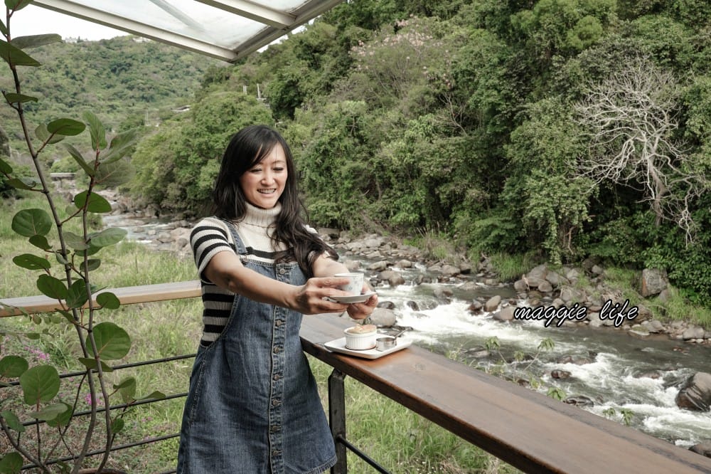 咖朵咖啡Caldo Cafe|外雙溪秘境,面對外雙溪河岸景觀的咖啡廳,舒芙蕾爆炸好吃! - 第1張圖 咖朵咖啡Caldo Cafe|外雙溪秘境,面對外雙溪河岸景觀的咖啡廳,舒芙蕾爆炸好吃!