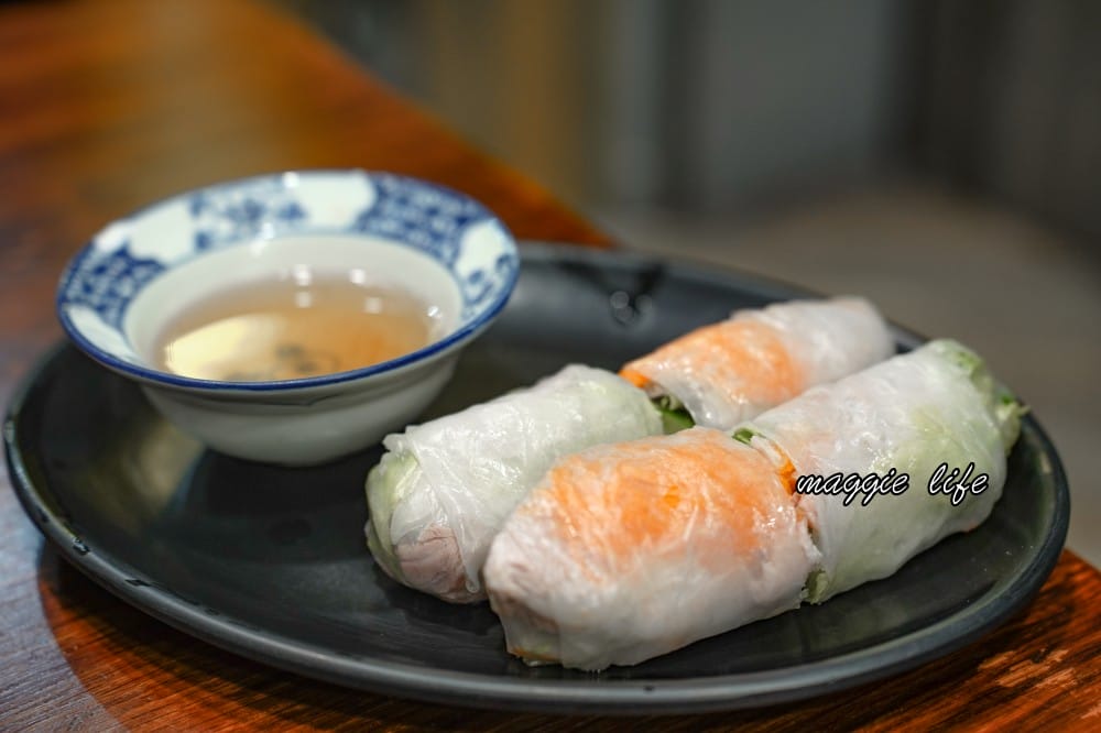 京北越南河粉麵包｜越南人開的傳統越南河粉店，麵包也超好吃，台北大安路美食街越南菜