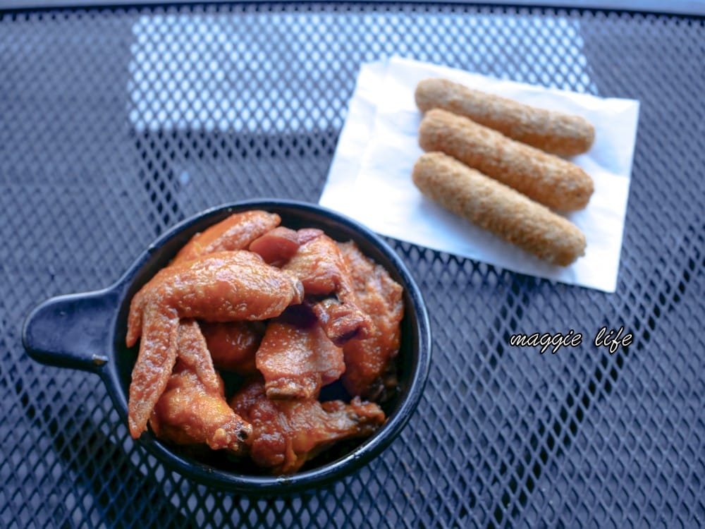 天母茉莉漢堡 Mary‘s Hamburger｜天母老字號漢堡店，雙層牛肉起司漢堡辣雞翅不錯吃