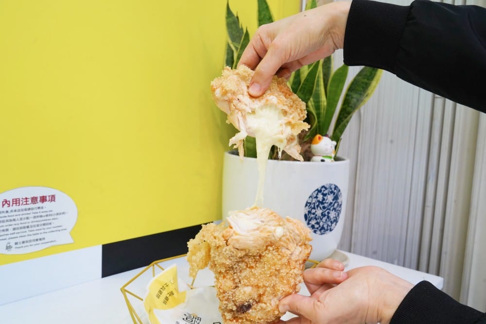 騎士碁雞排專賣店|師大夜市爆量起司雞排,超浮誇起司整個牽絲雞排還超級肥! - 第1張圖 騎士碁雞排專賣店|師大夜市爆量起司雞排,超浮誇起司整個牽絲雞排還超級肥!