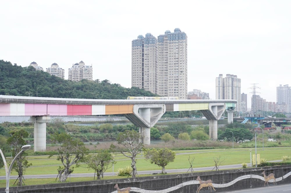 安坑輕軌通車了，9座停靠站沿途景點一次看，搭捷運拍美照安坑一日遊路線，吃喝玩樂看這裡！