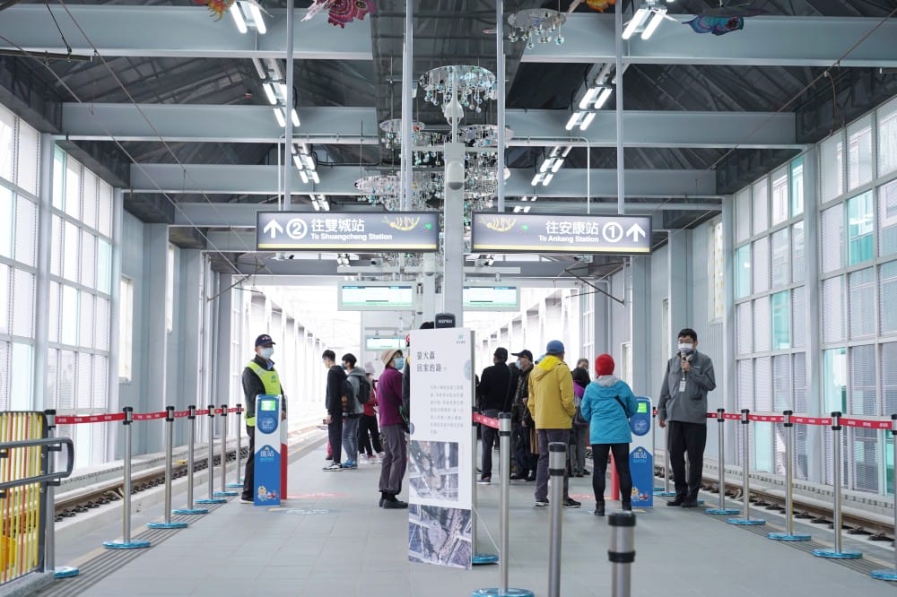 安坑輕軌通車了，9座停靠站沿途景點一次看，搭捷運拍美照安坑一日遊路線，吃喝玩樂看這裡！