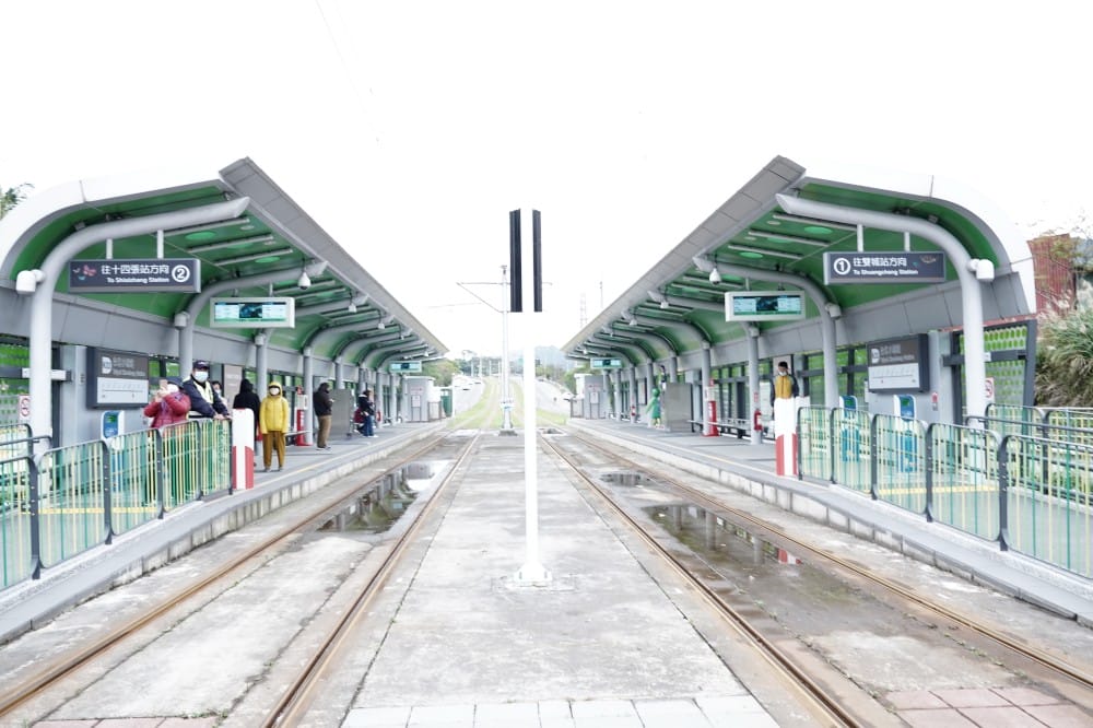 安坑輕軌通車了，9座停靠站沿途景點一次看，搭捷運拍美照安坑一日遊路線，吃喝玩樂看這裡！