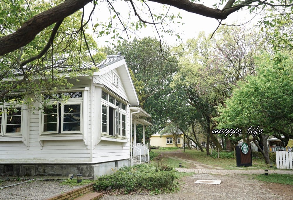 台北星巴克草山門市,陽明山美軍宿舍群也有超美櫻花,陽明山櫻花季可以來賞櫻 - 第14張圖 台北星巴克草山門市,陽明山美軍宿舍群也有超美櫻花,陽明山櫻花季可以來賞櫻