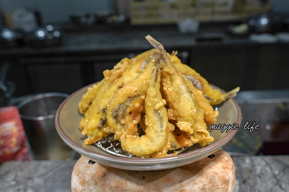 台北福華大飯店|彩虹座自助餐吃到飽,生蠔鮑魚螃蟹現煎牛排,紅白酒啤酒香檳無限暢飲,價位菜色大公開! - 第46張圖 台北福華大飯店|彩虹座自助餐吃到飽,生蠔鮑魚螃蟹現煎牛排,紅白酒啤酒香檳無限暢飲,價位菜色大公開!