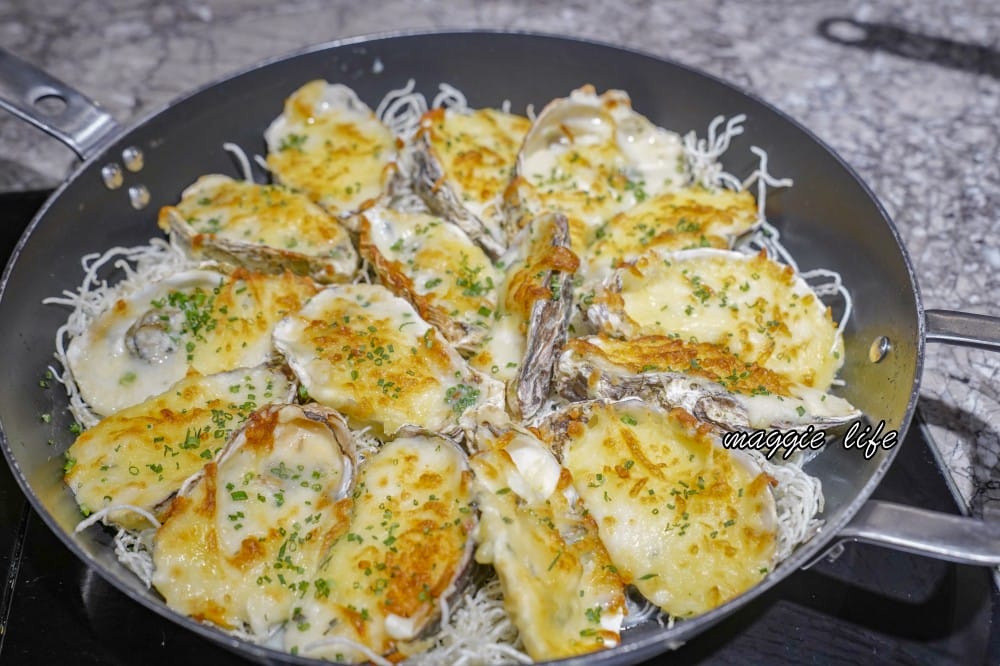 台北福華大飯店|彩虹座自助餐吃到飽,生蠔鮑魚螃蟹現煎牛排,紅白酒啤酒香檳無限暢飲,價位菜色大公開! - 第54張圖 台北福華大飯店|彩虹座自助餐吃到飽,生蠔鮑魚螃蟹現煎牛排,紅白酒啤酒香檳無限暢飲,價位菜色大公開!