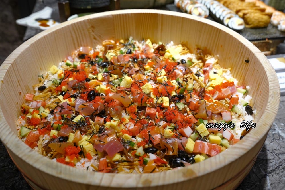台北福華大飯店|彩虹座自助餐吃到飽,生蠔鮑魚螃蟹現煎牛排,紅白酒啤酒香檳無限暢飲,價位菜色大公開! - 第25張圖 台北福華大飯店|彩虹座自助餐吃到飽,生蠔鮑魚螃蟹現煎牛排,紅白酒啤酒香檳無限暢飲,價位菜色大公開!