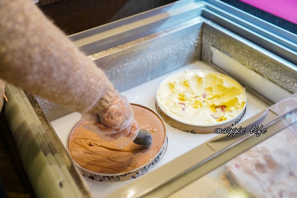 台北福華大飯店|彩虹座自助餐吃到飽,生蠔鮑魚螃蟹現煎牛排,紅白酒啤酒香檳無限暢飲,價位菜色大公開! - 第78張圖 台北福華大飯店|彩虹座自助餐吃到飽,生蠔鮑魚螃蟹現煎牛排,紅白酒啤酒香檳無限暢飲,價位菜色大公開!