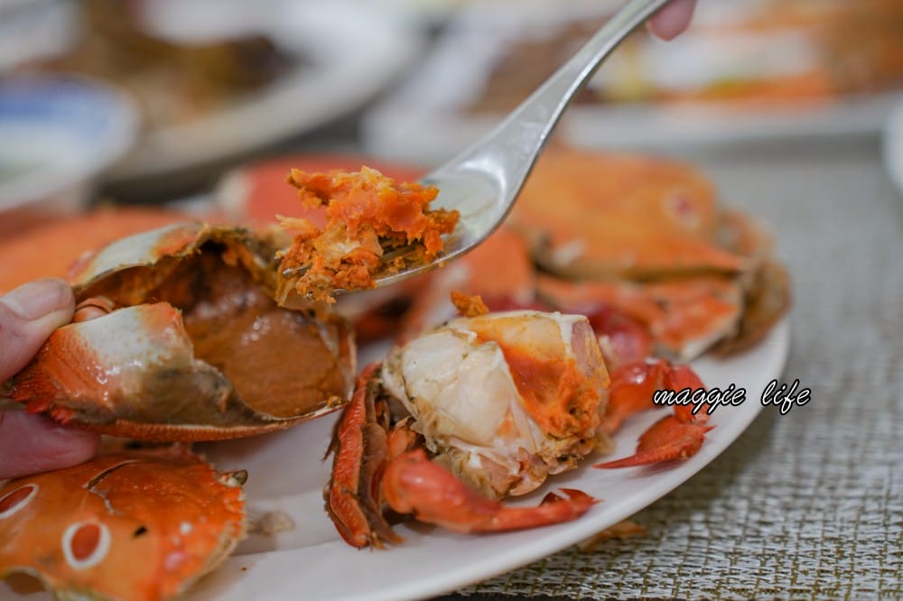 台北福華大飯店|彩虹座自助餐吃到飽,生蠔鮑魚螃蟹現煎牛排,紅白酒啤酒香檳無限暢飲,價位菜色大公開! - 第21張圖 台北福華大飯店|彩虹座自助餐吃到飽,生蠔鮑魚螃蟹現煎牛排,紅白酒啤酒香檳無限暢飲,價位菜色大公開!