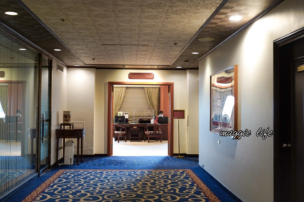 台北福華大飯店住宿推薦，一泊二食加行政酒廊尊榮享受還有Happy Hour，低調奢華五星飯店，自助早餐吃到飽CP值爆高！