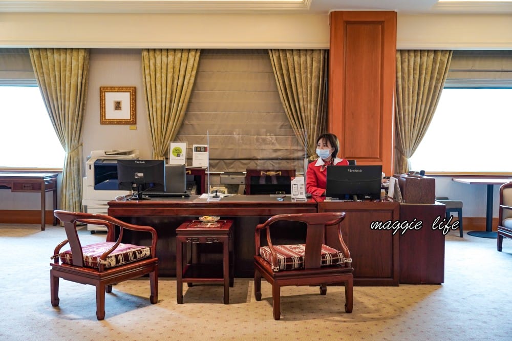 台北福華大飯店住宿推薦，一泊二食加行政酒廊尊榮享受還有Happy Hour，低調奢華五星飯店，自助早餐吃到飽CP值爆高！